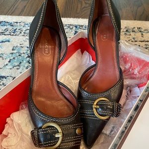 Like new Coach pumps